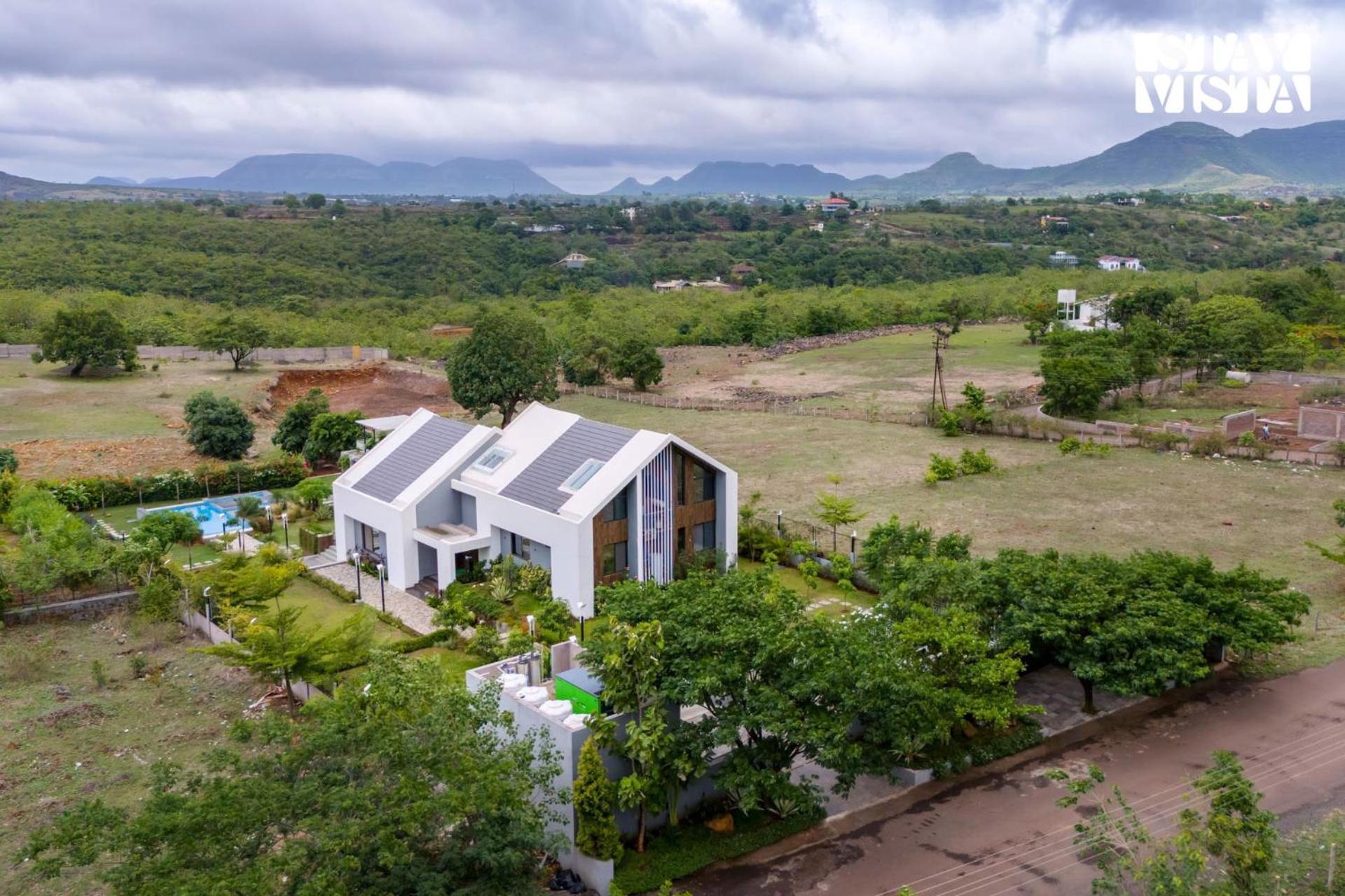 Stayvista At The Rainfield Villa With Gazebo & Lawn Nashik Bagian luar foto