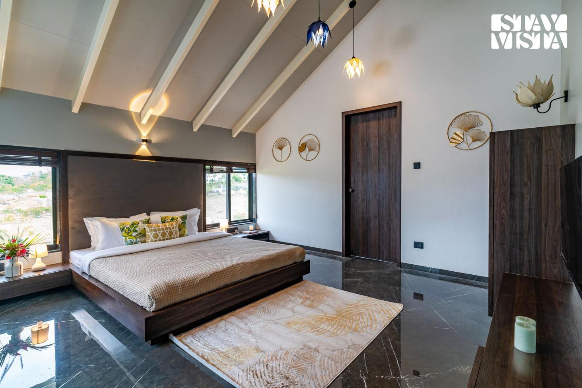 Stayvista At The Rainfield Villa With Gazebo & Lawn Nashik Bagian luar foto